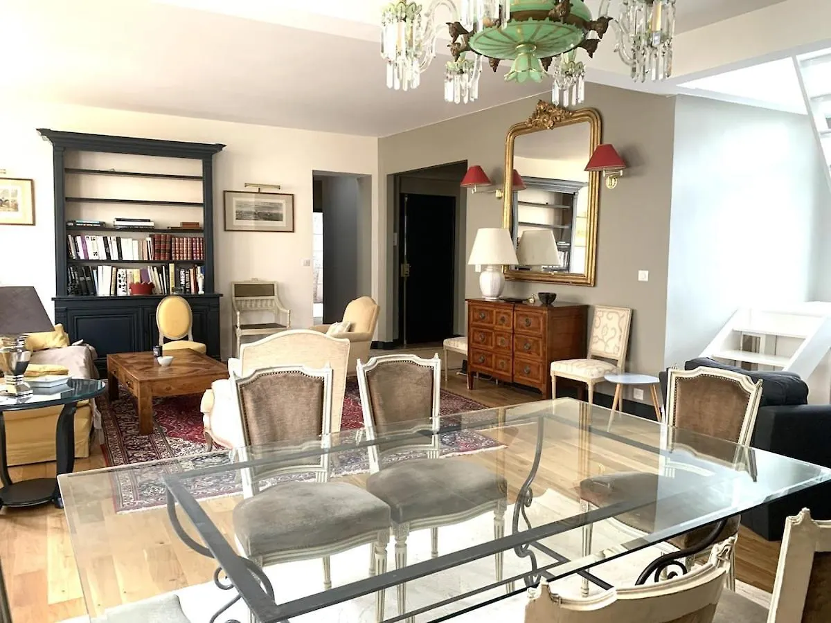 Paris 15, Beautiful 3 Bedrooms France